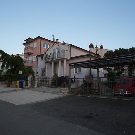 Villa Lugano 罗维尼 外观 照片