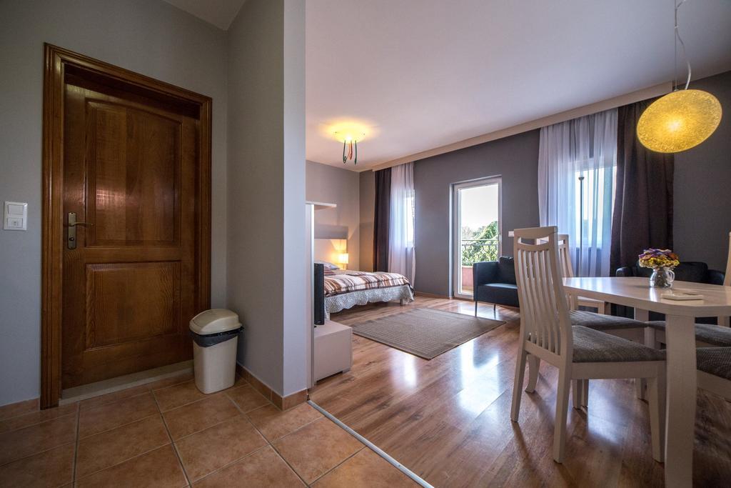 Villa Lugano 罗维尼 外观 照片
